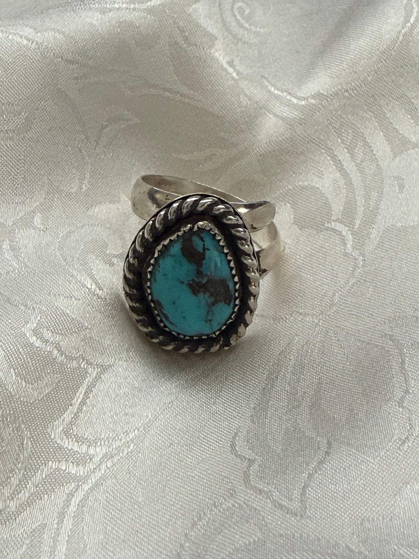 Black Web Kingman Ring with Thick Rope Border—Adjustable