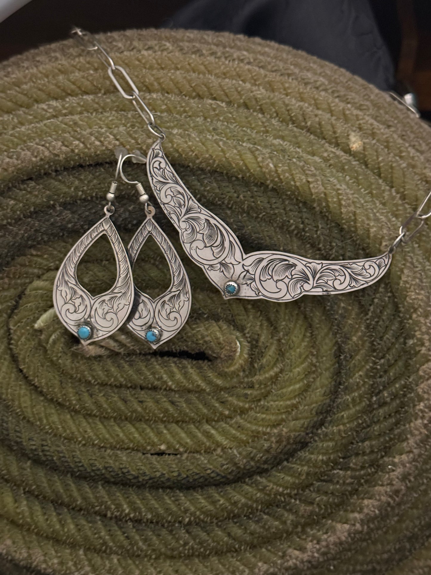 Hand Engraved Sterling and Kingman Turquoise Collar Necklace and Drop Earrings Set